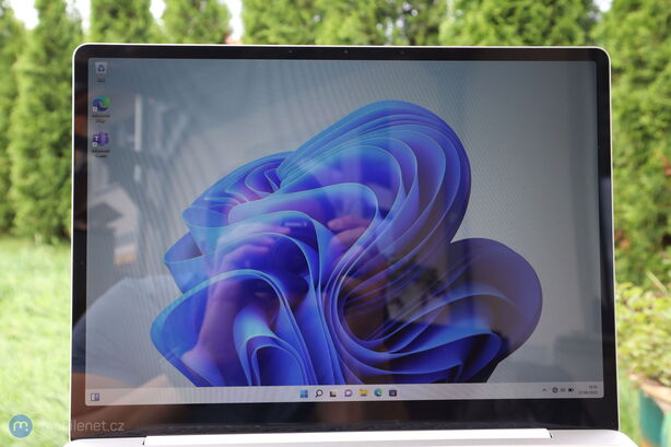 Microsoft Surface Laptop Go 2