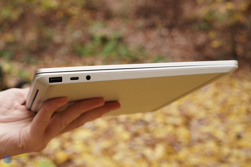 Microsoft Surface Laptop Go