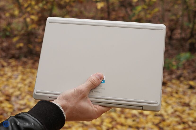 Microsoft Surface Laptop Go