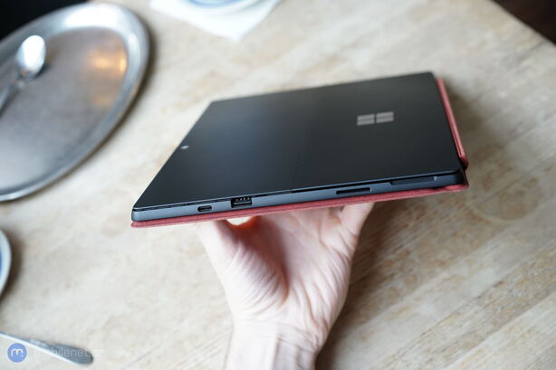 Microsoft Surface Pro 7