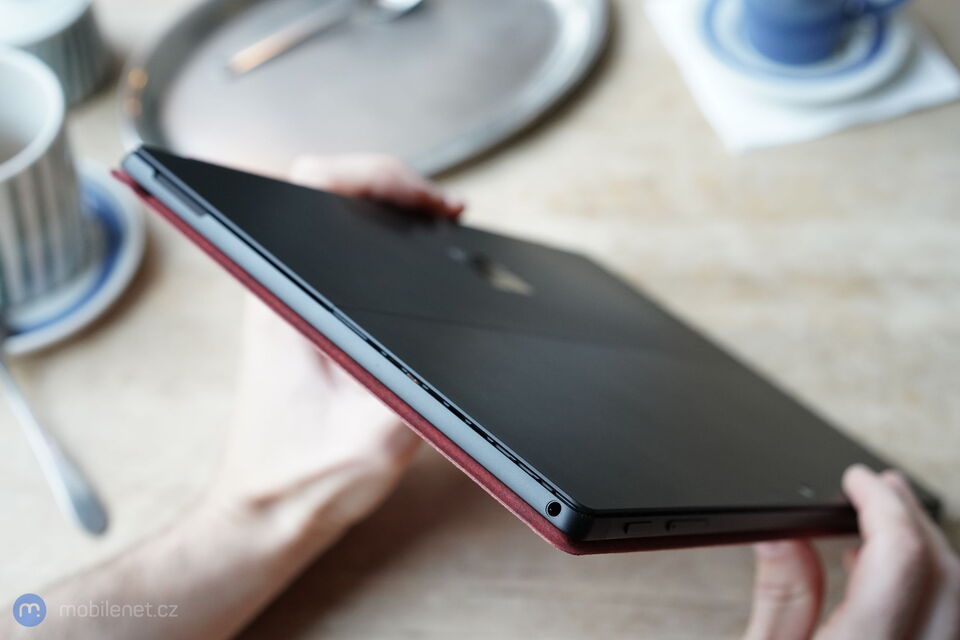 Microsoft Surface Pro 7