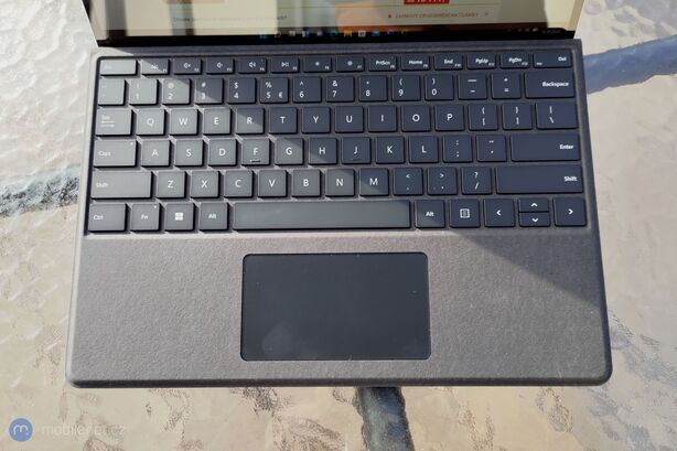 Microsoft Surface Pro 8