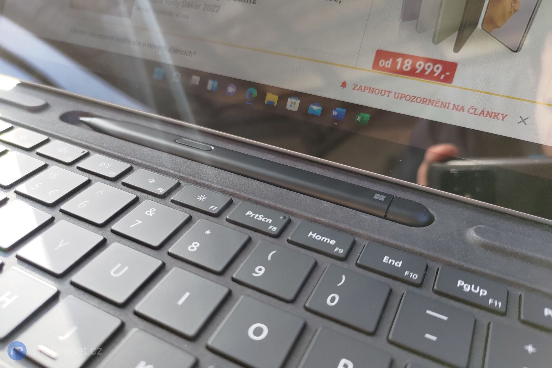 Microsoft Surface Pro 8