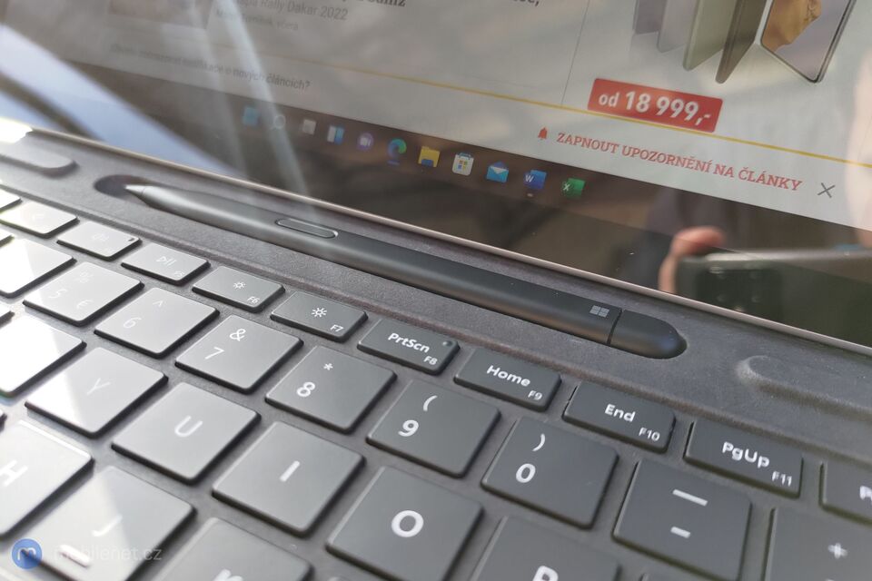 Microsoft Surface Pro 8