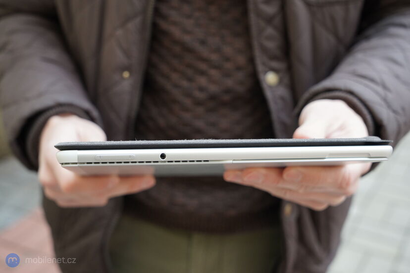 Microsoft Surface Pro 8