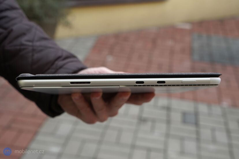 Microsoft Surface Pro 8