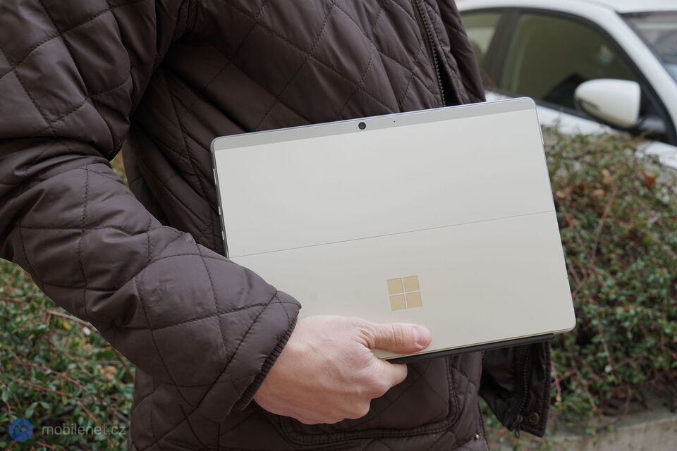 Microsoft Surface Pro 8