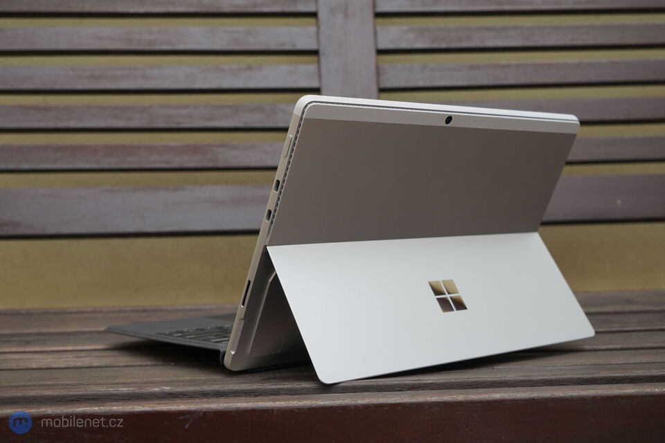 Microsoft Surface Pro 8