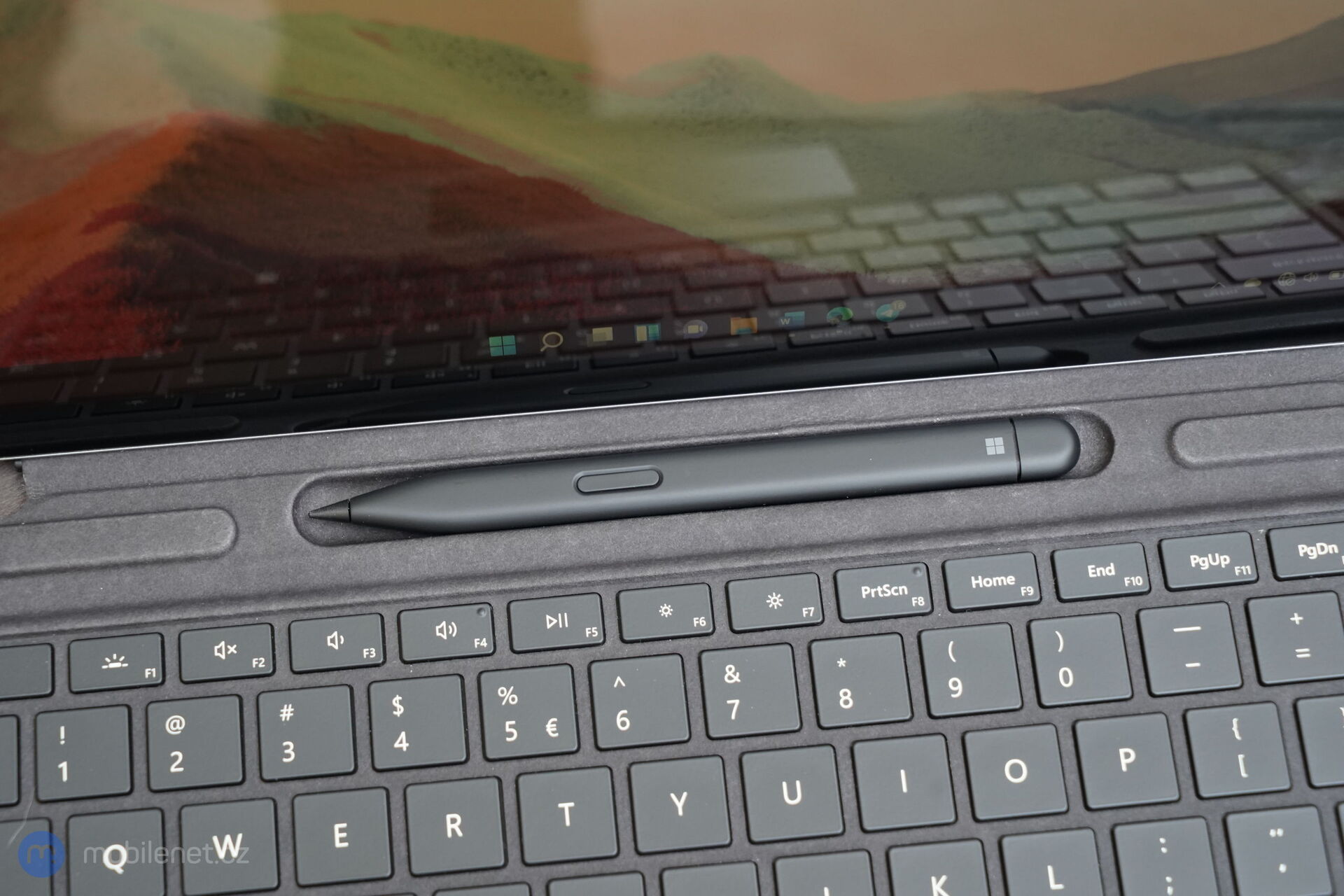 Microsoft Surface Pro 8