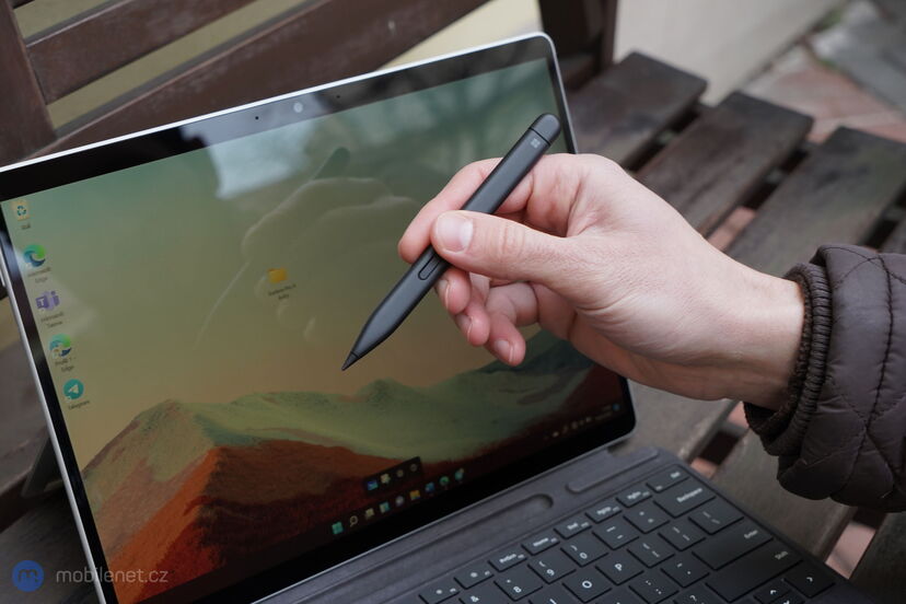 Microsoft Surface Pro 8