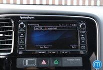 Mitsubishi Outlander infotainment