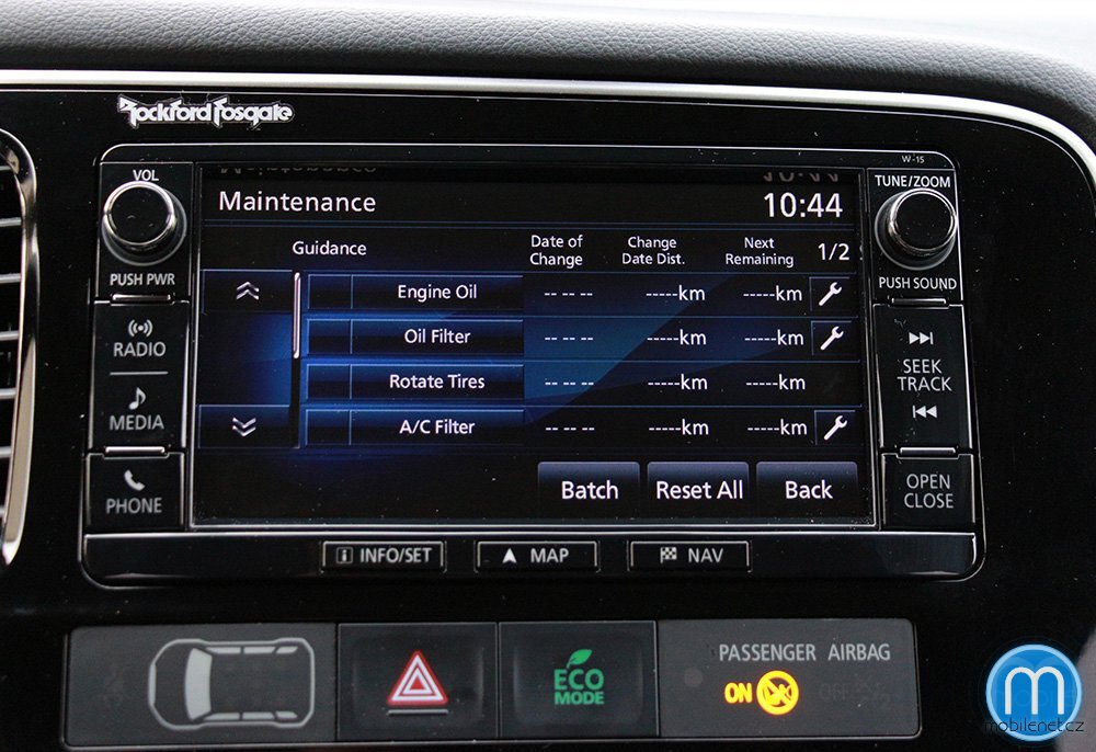 Mitsubishi Outlander infotainmentMitsubishi Outlander infotainment