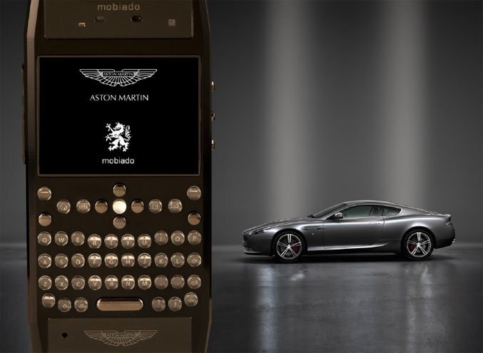 Mobiado Garnd 350 Aston Martin