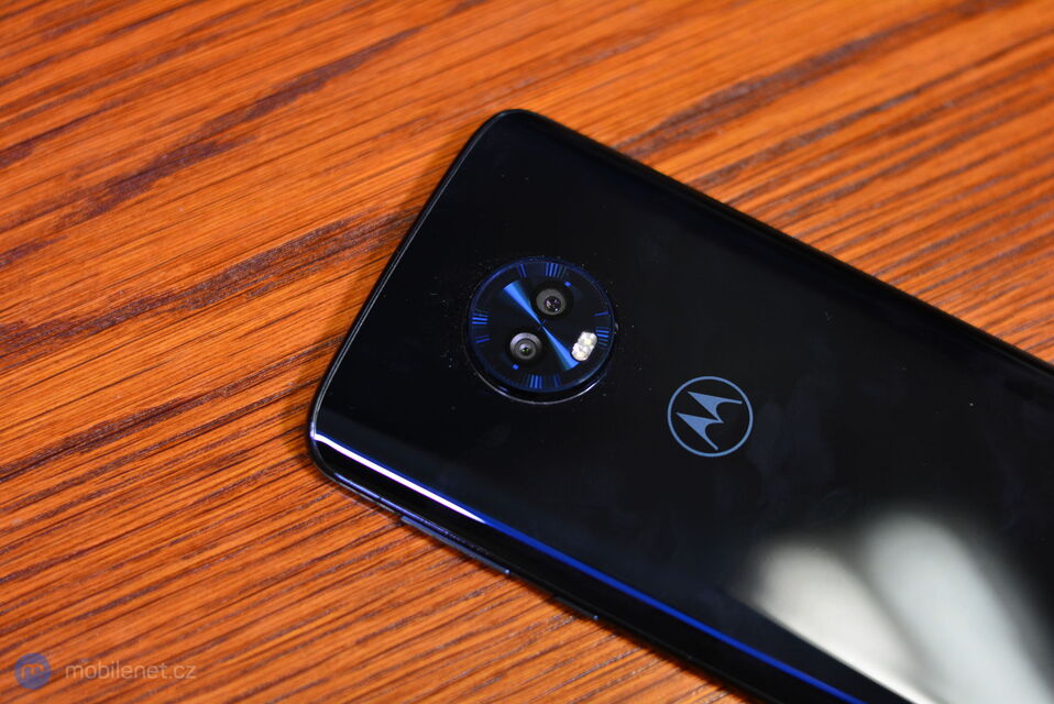 Motorola Moto G6 Plus