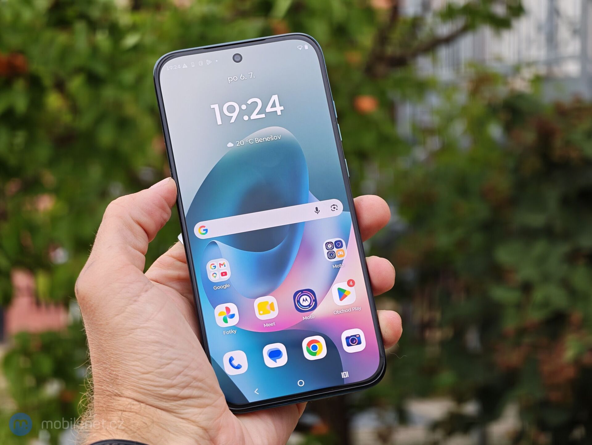 Motorola Moto G77