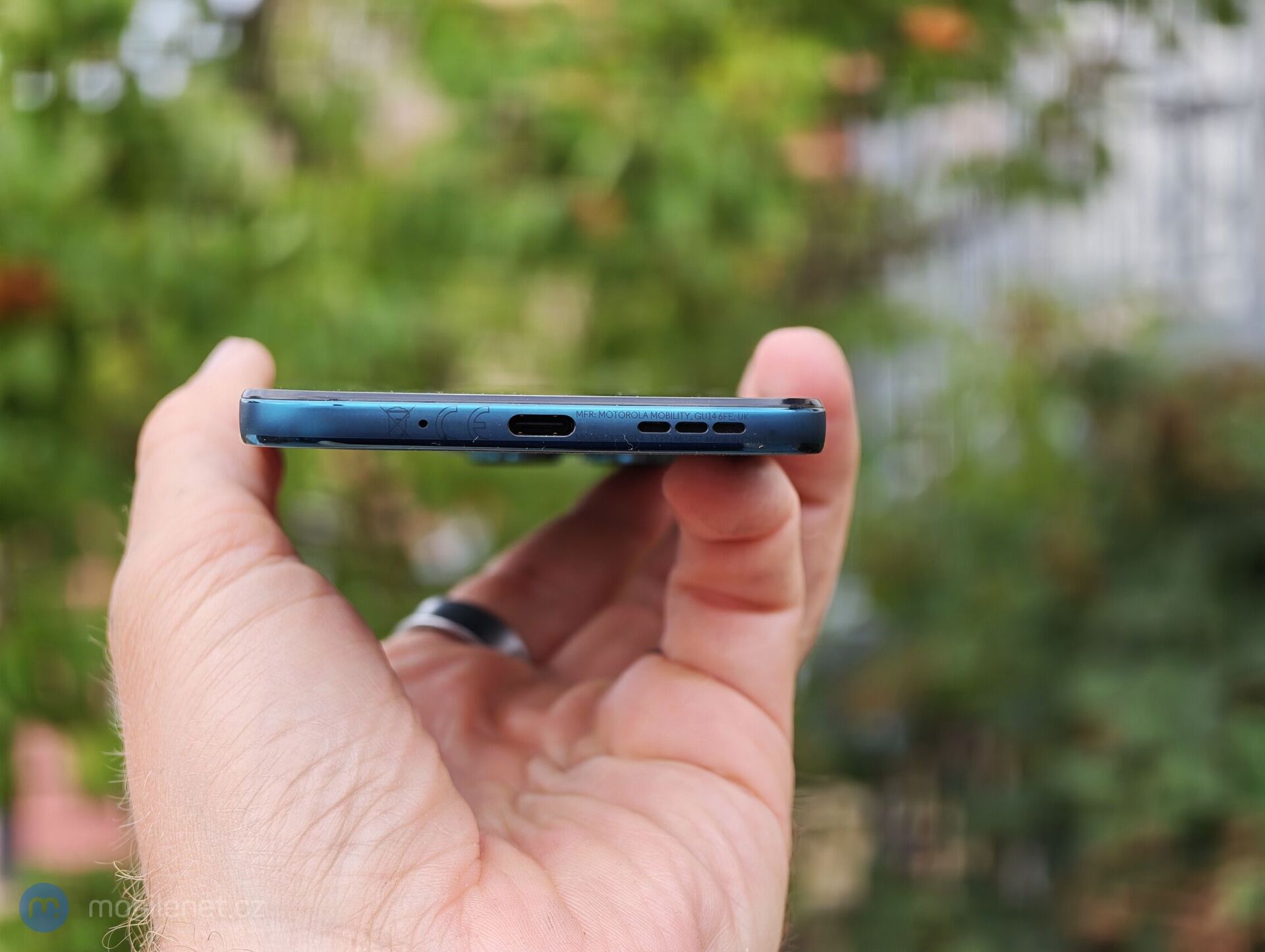 Motorola Moto G77