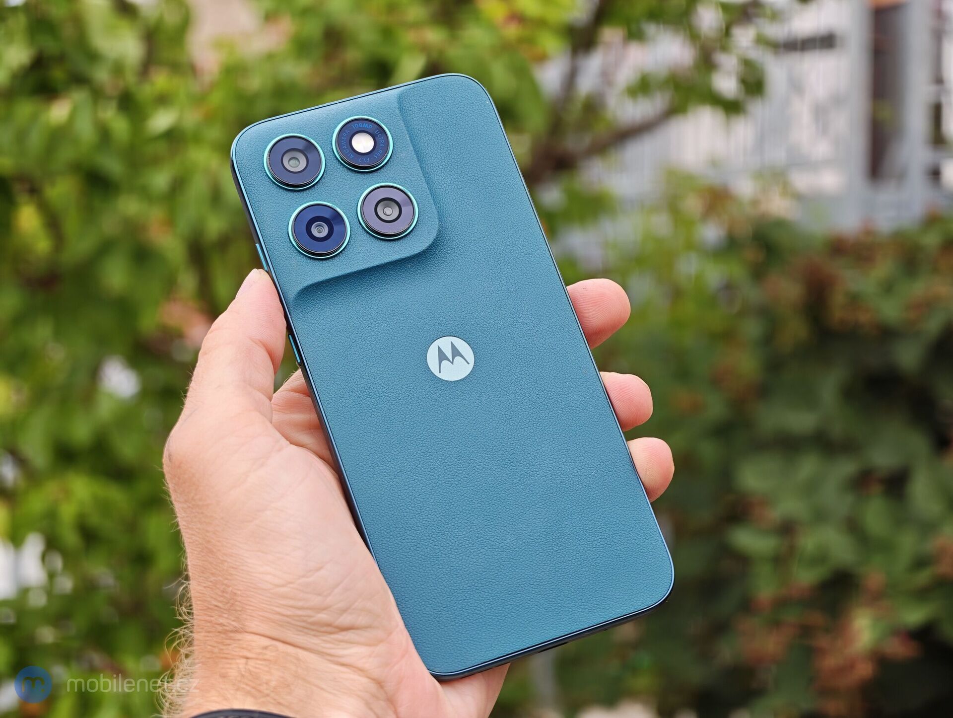 Motorola Moto G77