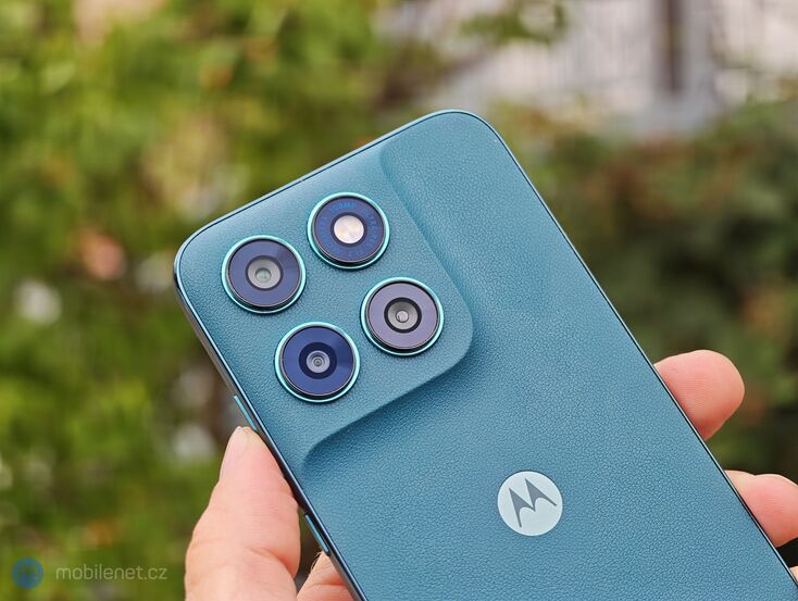 Motorola Moto G77