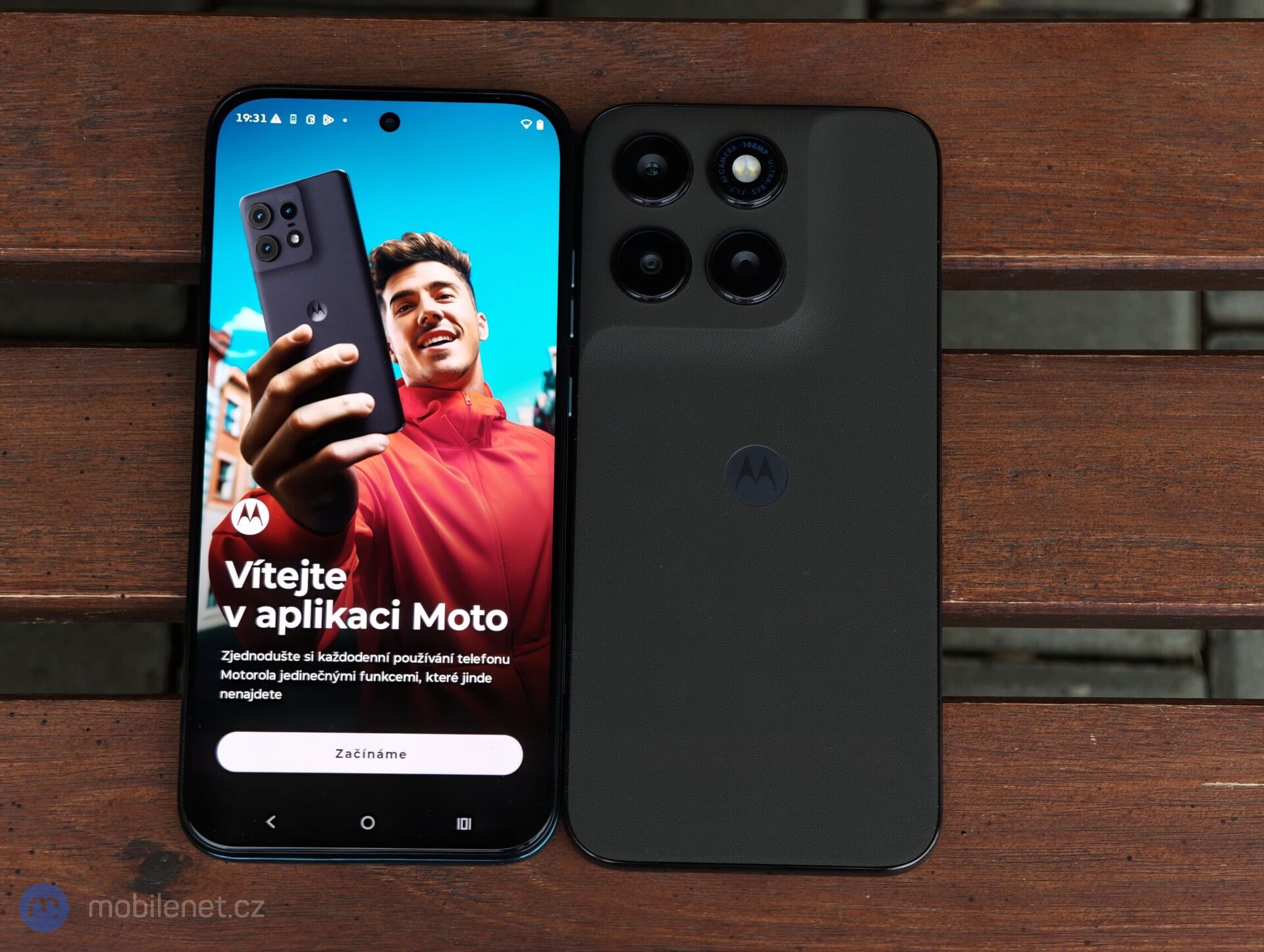 Motorola Moto G77