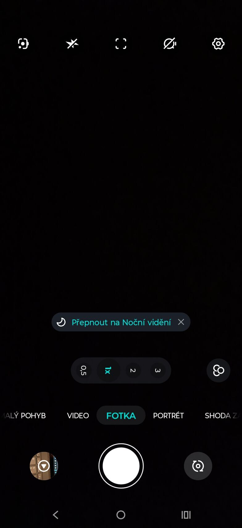 Motorola Moto G77