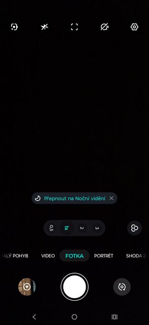 Motorola Moto G77
