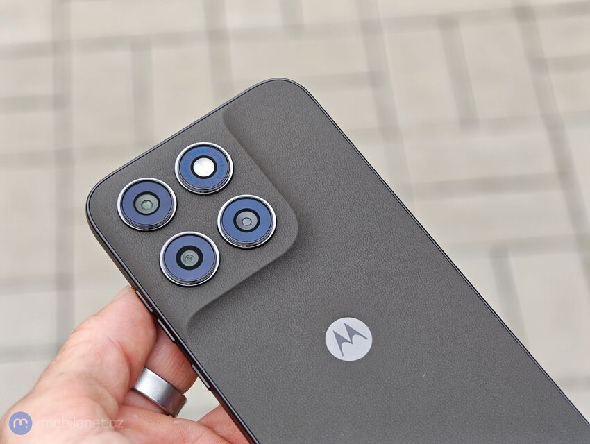 Motorola Moto G77