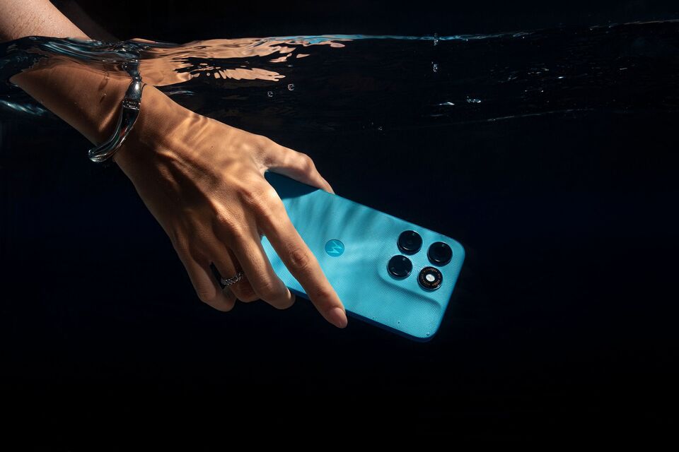 Motorola Moto G87
