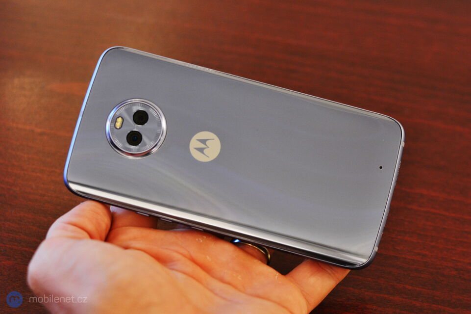 Motorola Moto X4