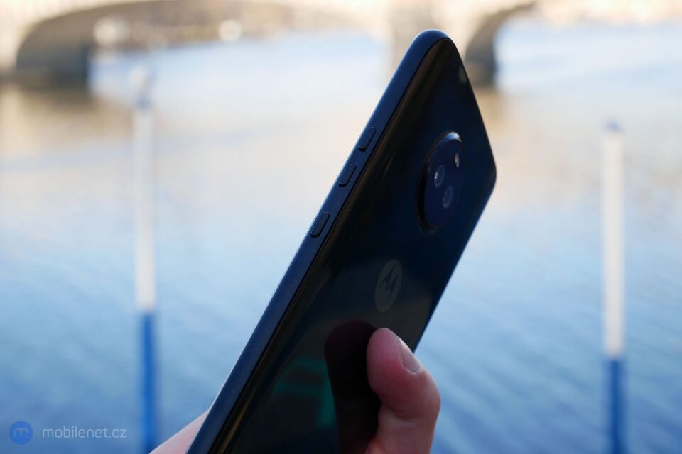 Motorola Moto X4