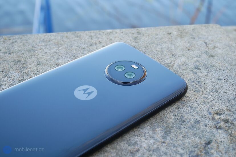 Motorola Moto X4