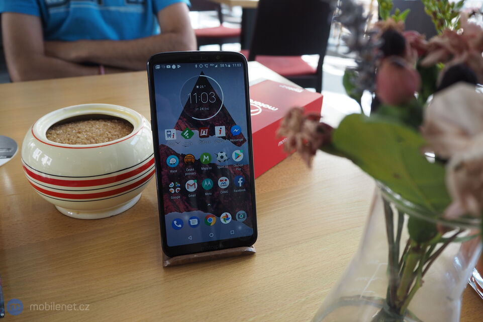 Motorola Moto Z3 Play