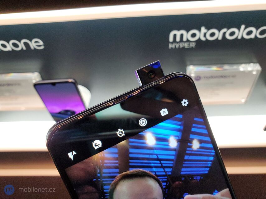 Motorola One Hyper