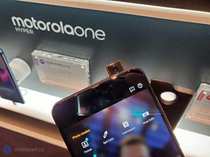 Motorola One Hyper