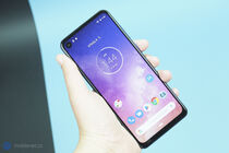 Motorola One Vision
