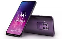 Motorola One Zoom