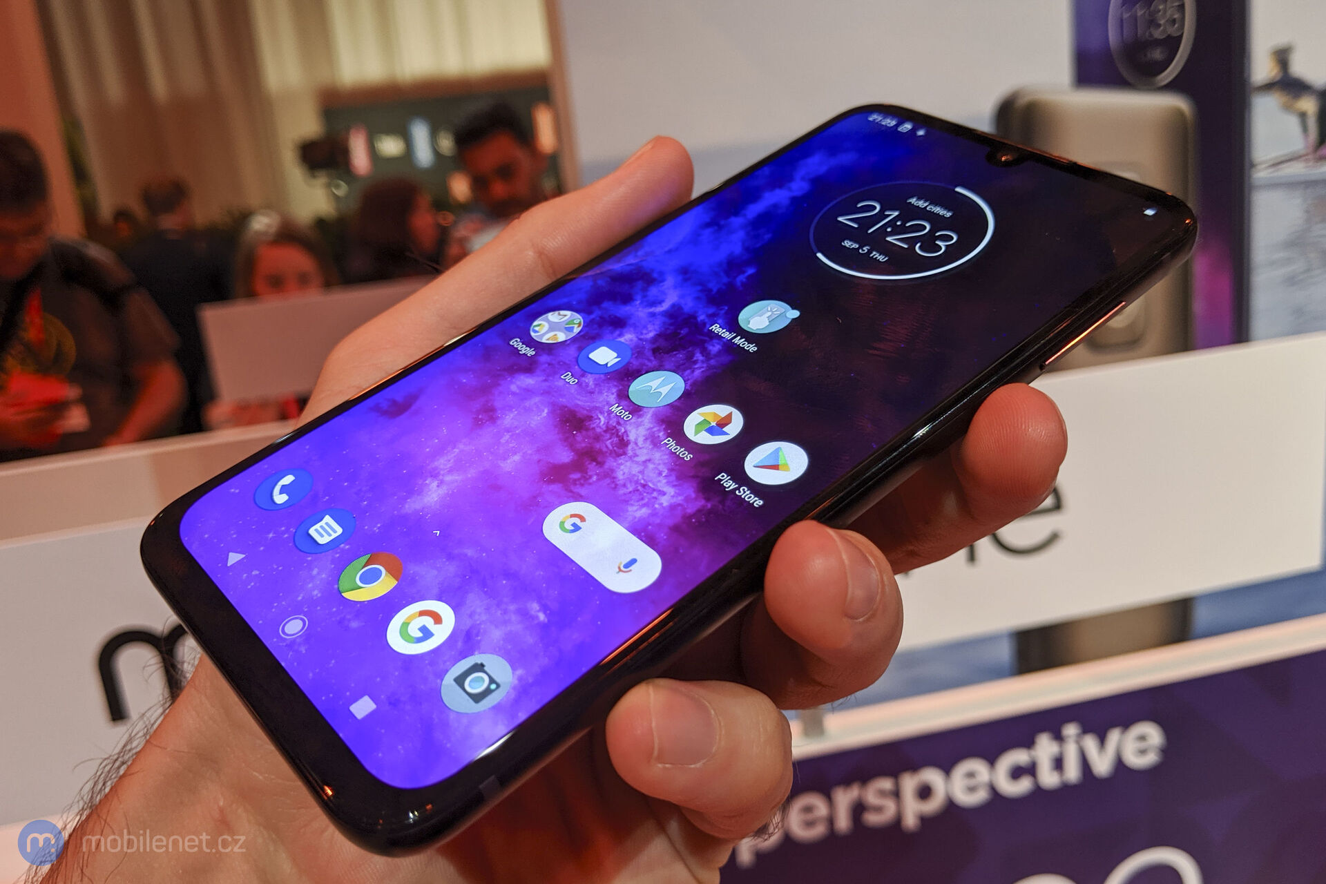 Motorola One Zoom