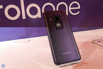 Motorola One Zoom