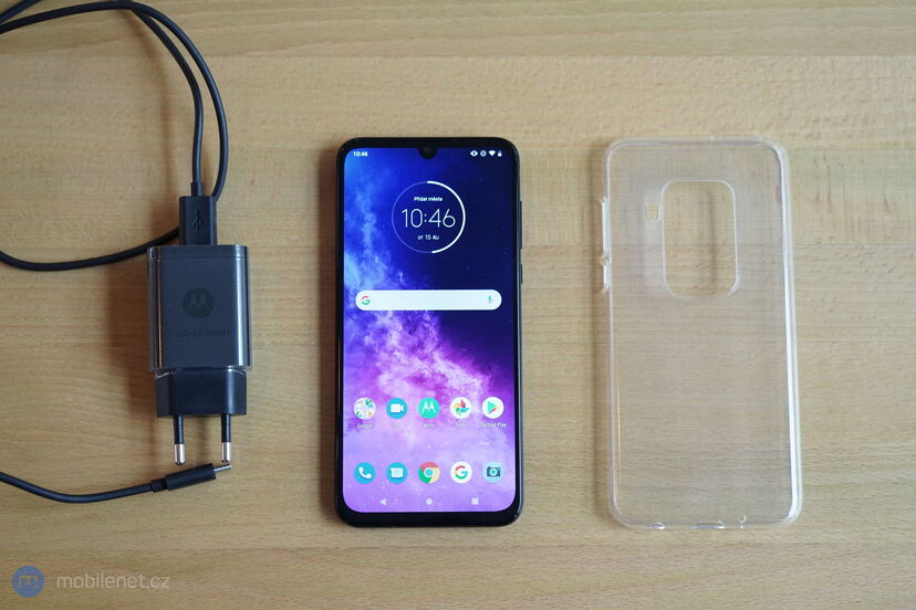 Motorola One Zoom