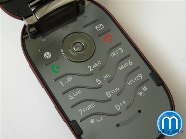 Motorola PEBL U6