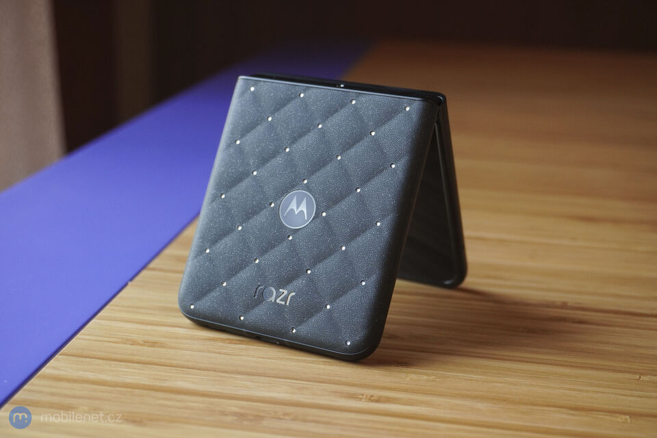 Motorola Razr 70 Swarovski