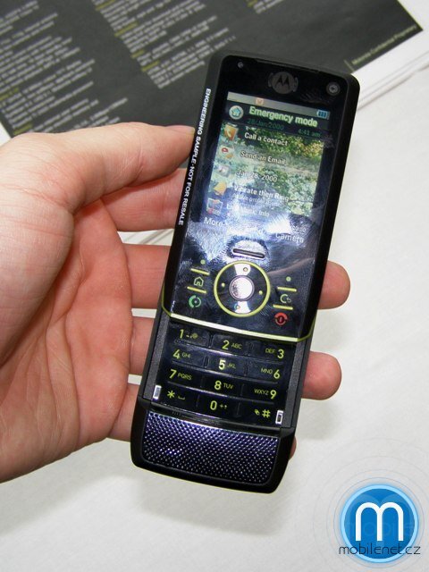 Motorola RIZR Z8