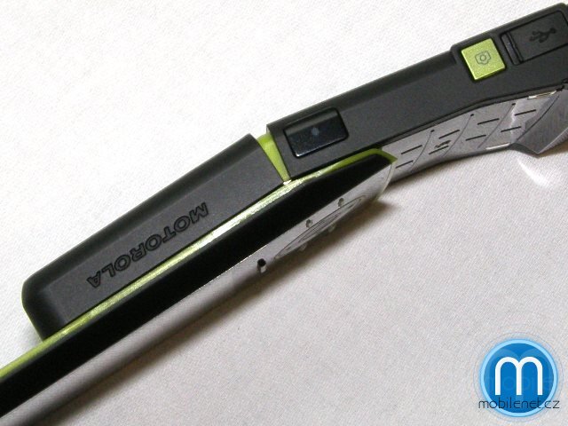 Motorola RIZR Z8