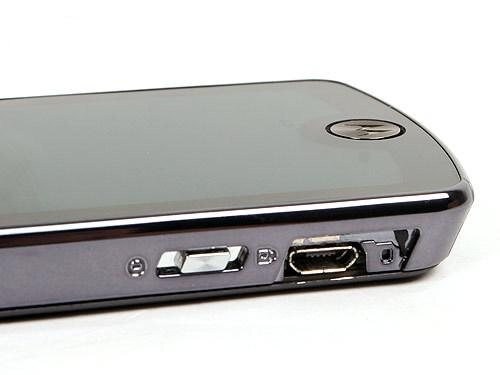 Motorola ROKR E8: hudební perla s novým ovládáním