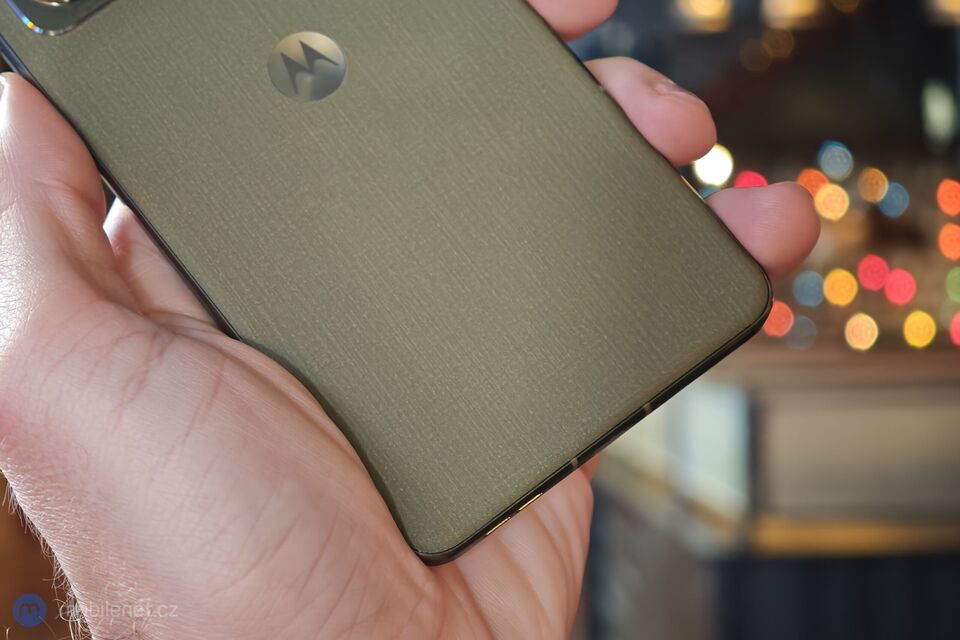 Motorola Signature