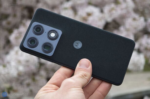 Motorola Signature