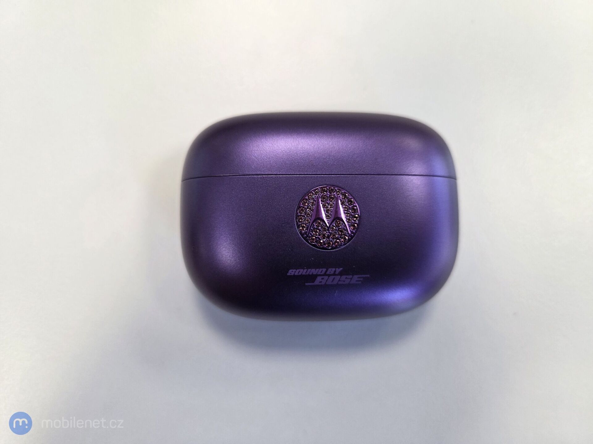 Motorola Signature Crystals by Swarovski