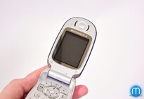 Motorola V300