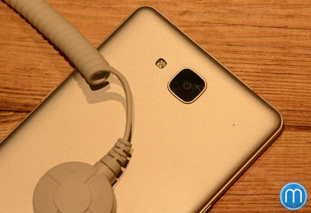 Mouse Computer Madosma Q601