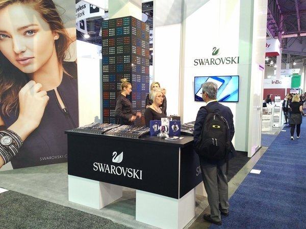 Najdete tu ale i značky, které na veletrh spotřební elektroniky zdánlivě vůbec nepatří.