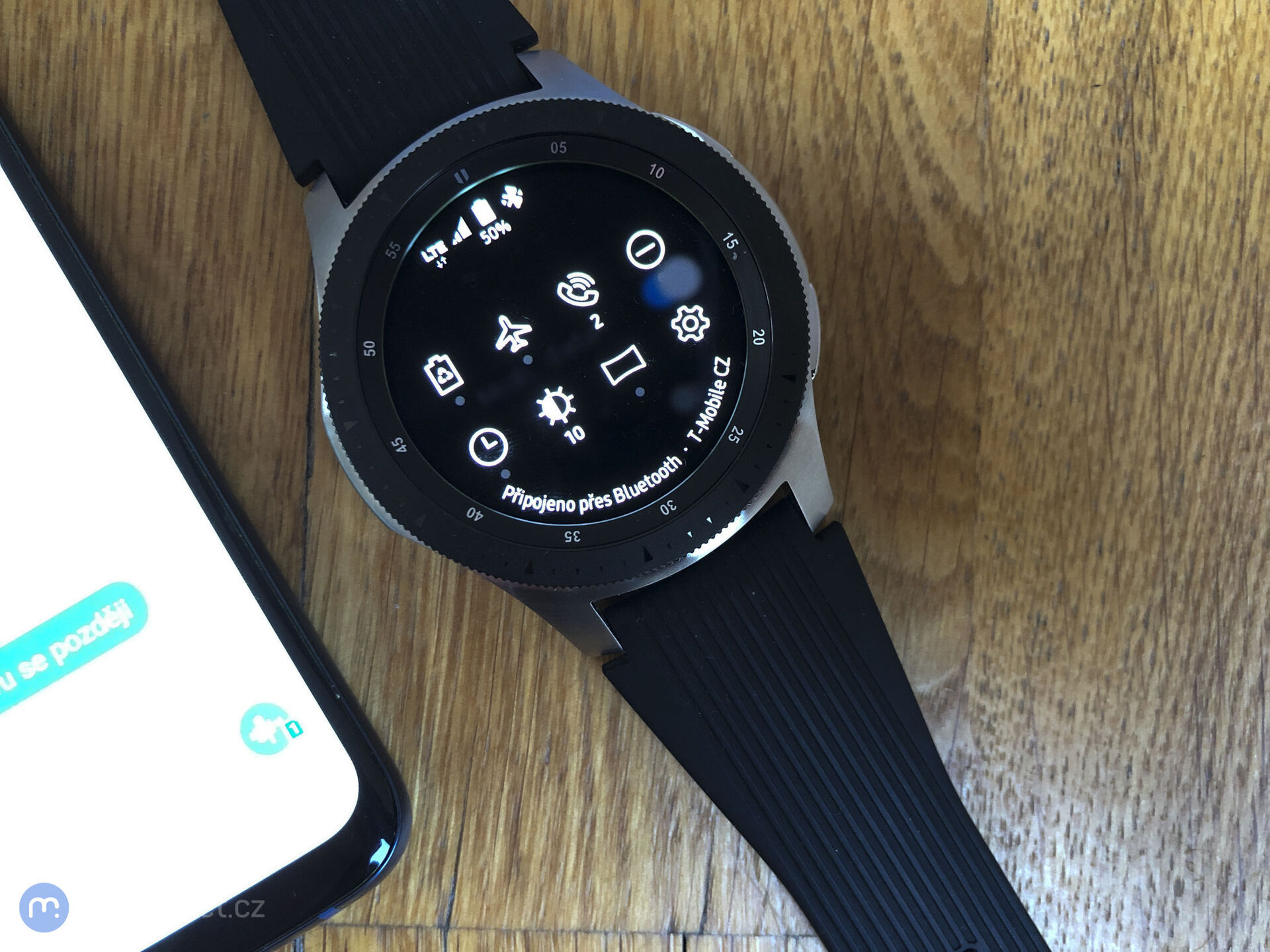 Nastavení eSIM na Galaxy Watch LTE